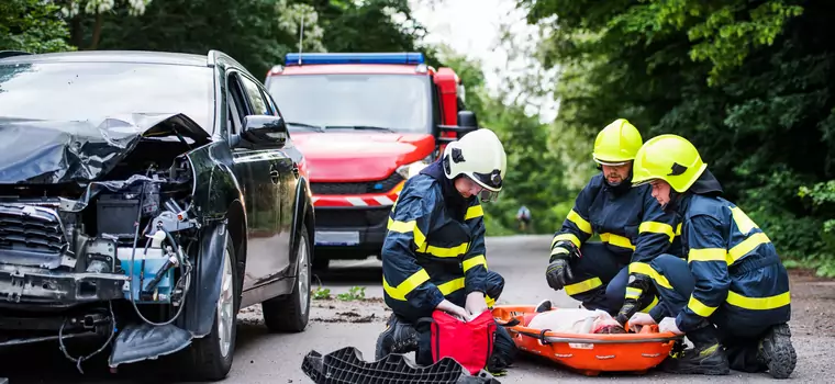 Do 2 lat więzienia za fotografowanie ofiar wypadków – Niemcy zaostrzyli przepisy