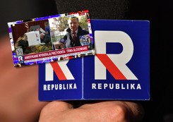 Fatalna wpadka TV Republika. Pokazali Jacka Kurskiego, a na górze ten pasek