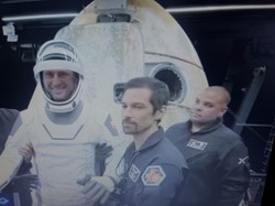 Kapsuła Dragon live - lądowanie dziś, 15 lipca 2025, pełny zapis. Kapsuła Dragon z Polakiem na pokładzie bezpiecznie wróciła na Ziemię. Tak wyglądało lądowanie!