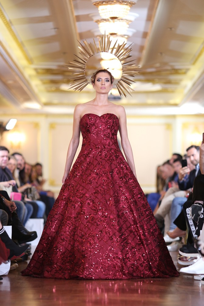 Adriana Čortan u modelu Stefana Đokovića