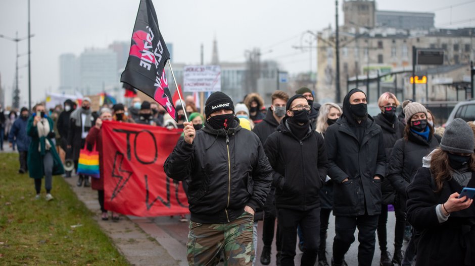 Strajk Kobiet w rocznicę stanu wojennego