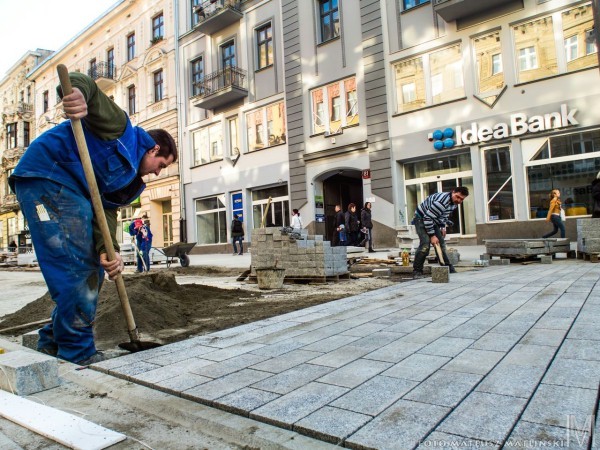 Remont ulicy Piotrkowskiej w Łodzi ma zakończyć się na początku lata