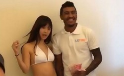 Słynny piłkarz zrobił sobie zdjęcie z gwiazdą porno. Teraz grozi mu za to deportacja