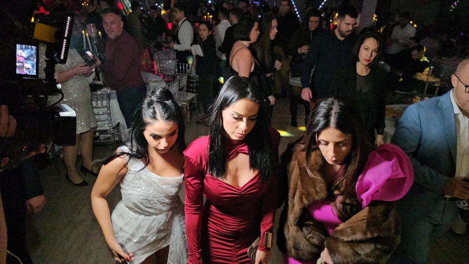 Ana Sević i Darko Lazić sa novim supružnicima proslavili Novu godinu