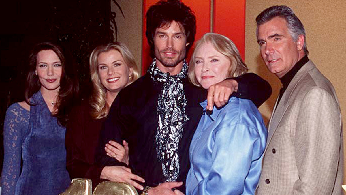 Hunter Tylo, Katherine Kelly, Lang, Ronn Moss, Susan Flannery i John McCook