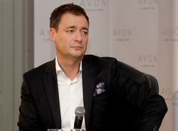 Jacek Rozenek wyszedł ze szpitala. Odzyskuje siły w ośrodku rehabilitacyjnym