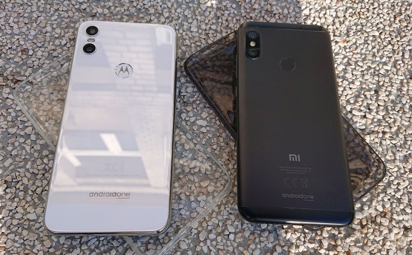 Motorola One i Xiaomi Mi A2 Lite