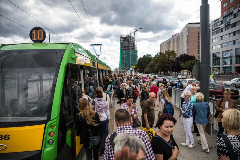 Duże opóźnienia komunikacji miejskiej w Poznaniu