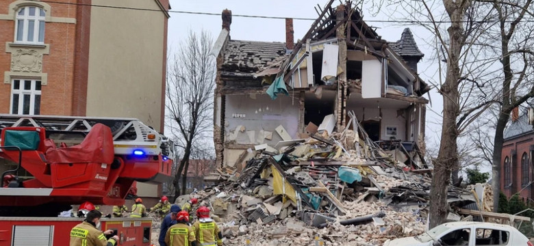 Śledczy wciąż szukają świadków wybuchu na plebanii w Katowicach. "Każdy co innego zauważa"