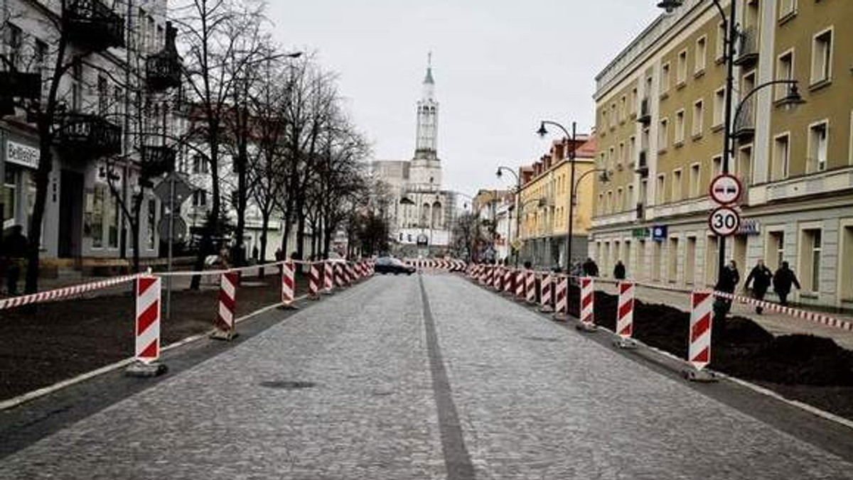 "Gazeta Współczesna": Miała tu być garmażeria, ale lokal na rogu Lipowej i Częstochowskiej wciąż jest pusty.