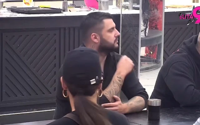 "ŠTA SI RADILA TRI DANA PRE MOG ULASKA?!" Asmin saterao Staniju u ćošak