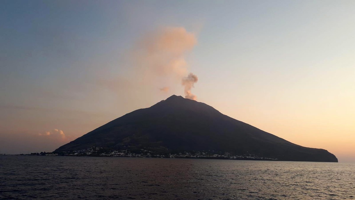 Erupcja wulkanu na Stromboli