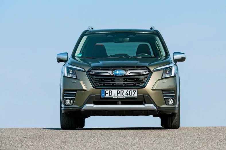 Subaru Forester 2022 - porównanie hybryd