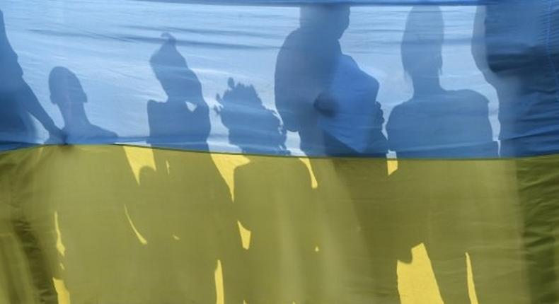 Several dozen pro-Kiev former volunteer fighters as well as members of parliament blocked the main railway into the rebel-controlled part of the Lugansk region in Ukraine