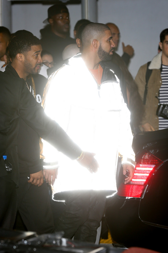 Drake znalazł sposób na paparazzich