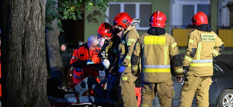 Potężny pożar w Koszalinie. Mieszkańcy wybiegali z bloku, są ranni