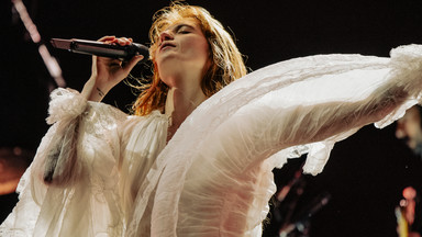 Florence Welch przeszła operację. "Uratowała mi życie"