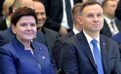 "SE": Szydło zastąpi Dudę? "Nie możemy już powiedzieć, że to nasz prezydent"