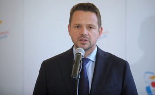 Prezydent Warszawy Rafał Trzaskowski przeprosił PKN Orlen
