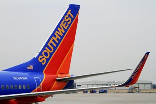 Dziesiątki tysięcy pasażerów na lotniskach. Linie Southwest Airlines odwołały kolejne loty