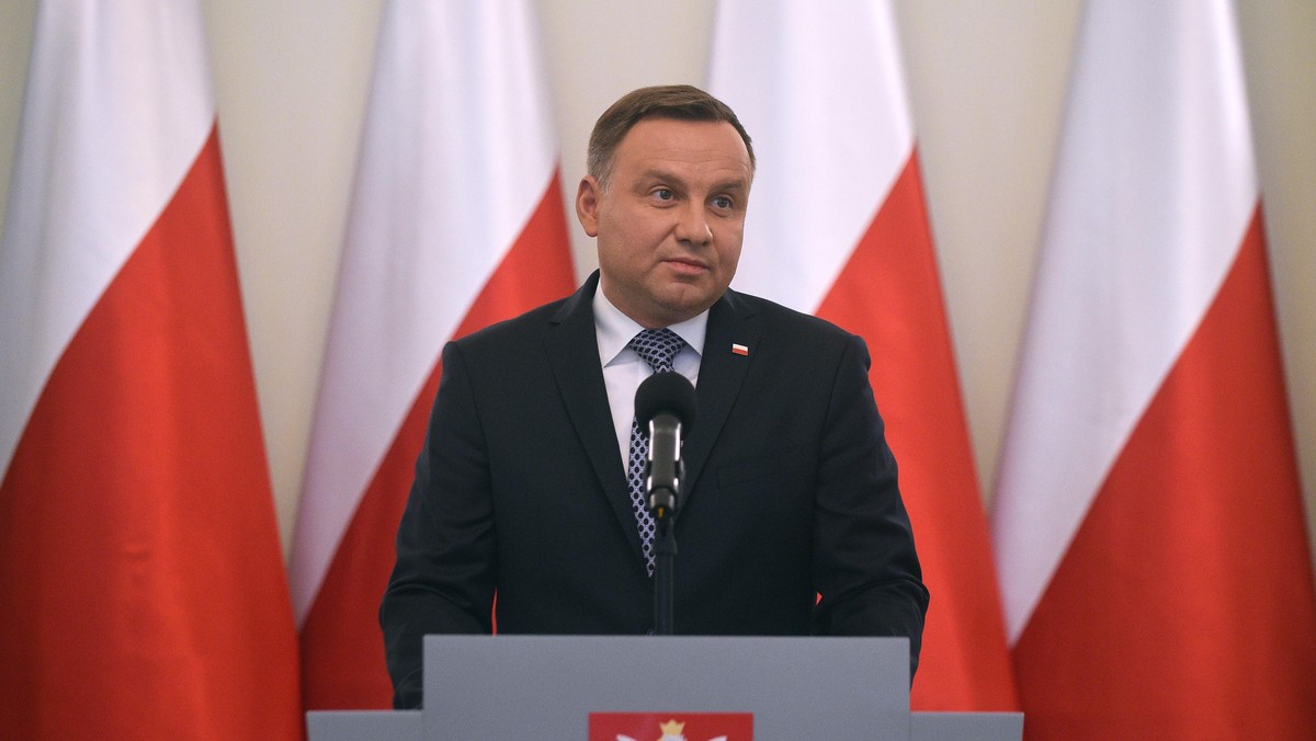 Prezydent Andrzej Duda przedstawil projekty ustaw o sadownictwie