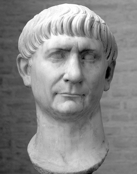 Cesarz Trajan (popiersie)