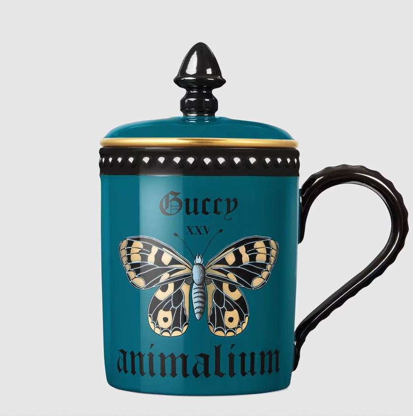 Schmetterlingstasse mit Animalium-Print von Gucci Décor für 340 Franken.