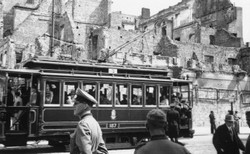 To są dowody, że Niemcy planowali zagładę Warszawy. "Praktyczny poradnik, jak zniszczyć wielką metropolię"