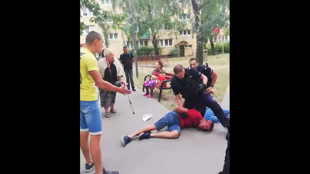 "Brutalna interwencja lubelskiej policji". Policja zatrzymała dwóch mężczyzn