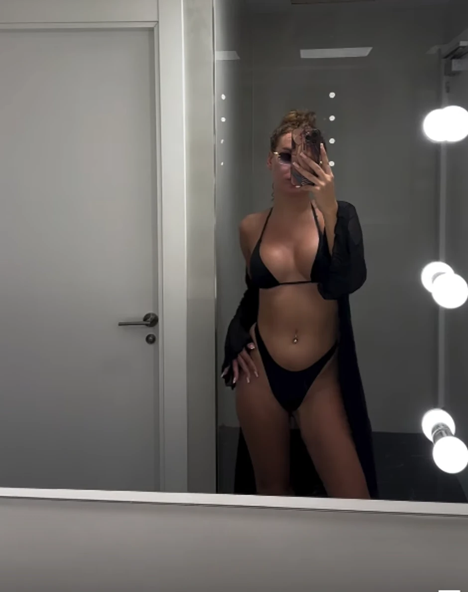 Skinula se Nikolina Kovačević