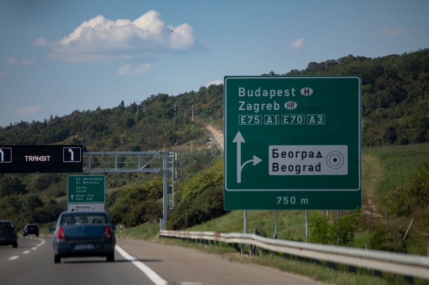 Prema podacima MUP-a iz 2022, čak 84 odsto svih saobraćajnih prekršaja čine muškarci, a svega 16 odsto žene