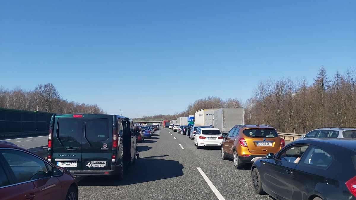 Zabrze. Korek na autostradzie A4 w kierunku Wrocławia