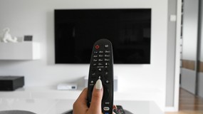 Będziemy płacić więcej za relikt przeszłości. Abonament RTV powróci w 2026 roku