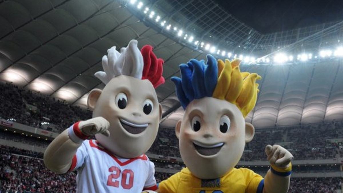 W Niemczech mnożą się głosy za przeniesieniem spotkań Euro 2012 z Ukrainy do Polski lub innego europejskiego kraju. Wśród ewentualnych współgospodarzy finałów piłkarskich mistrzostw Europy wymieniane są coraz częściej także Niemcy.