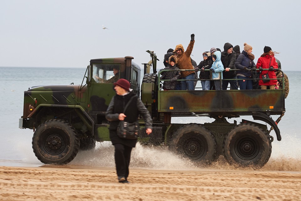 SOPOT 23. FINAŁ WOŚP (Przejażdżki pojazdem militarnym)