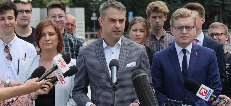 Razem i Wiosna rozmawiają o wspólnej liście. Gawkowski: Wyciągamy rękę do SLD