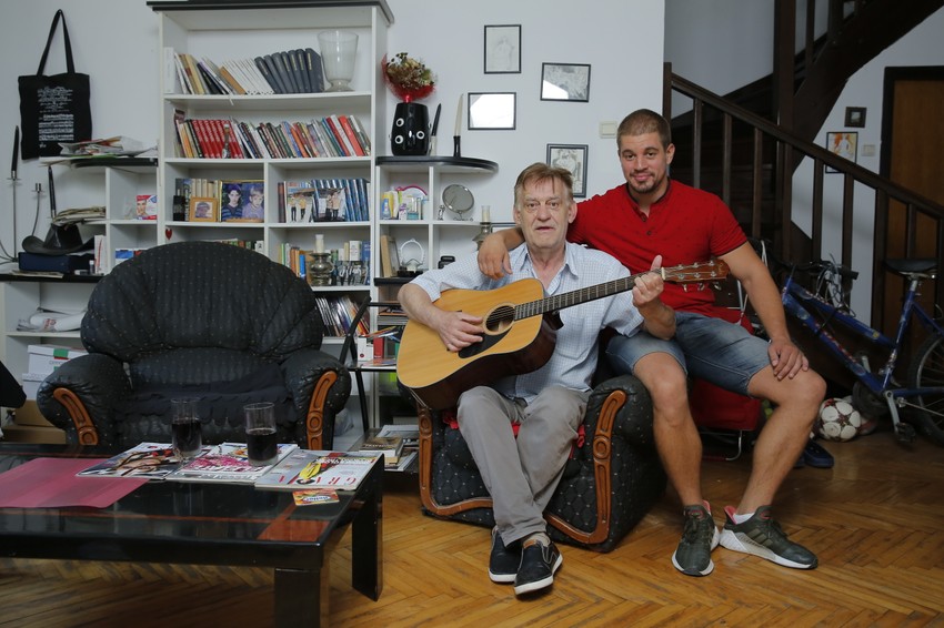 Marko Petrušević - Na gajbi kod