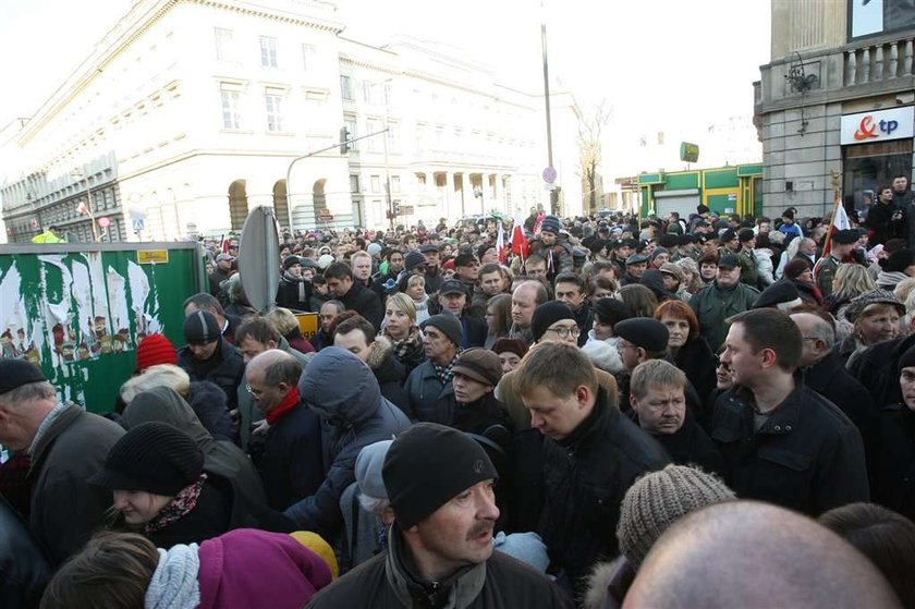 To zamach na gazetę młodej lewicy? Znaleźli broń w "Krytyce Politycznej"