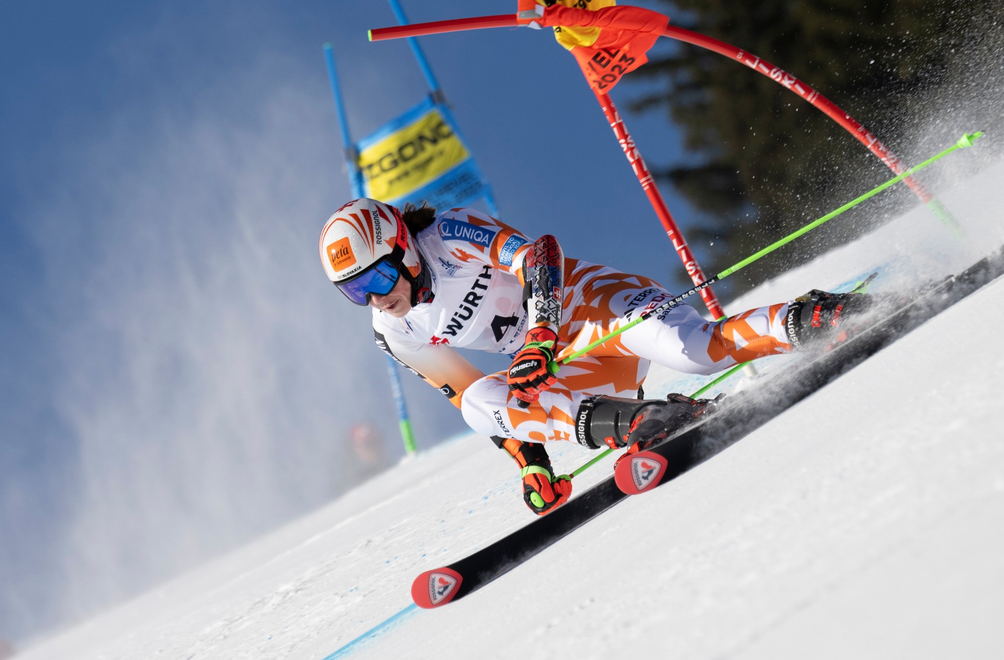Slovenská lyžiarka Petra Vlhová na trati počas 1. kola obrovského slalomu na MS v alpskom lyžovaní vo francúzskom stredisku Courchevel-Méribel.