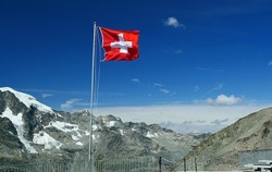 Szwajcarzy też chcą mieć 13 emeryturę. W referendum opowiedzieli się też przeciwko podniesieniu wieku emerytalnego