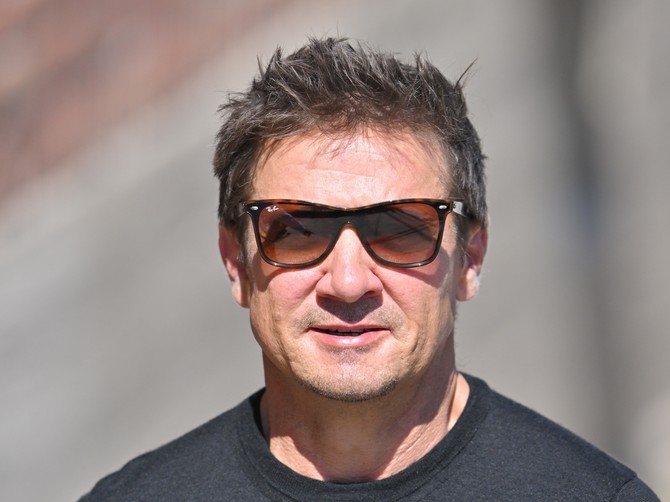 Džeremi Rener