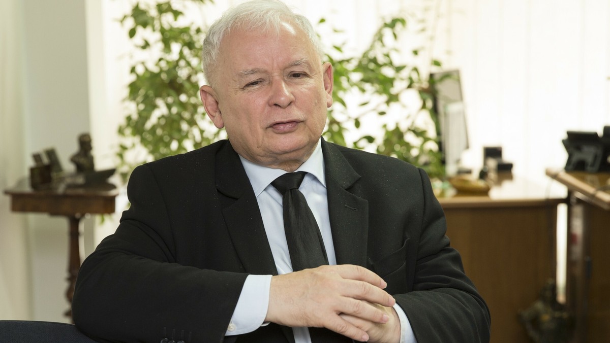 Strajk Kobiet i Jarosław Kaczyński. Konkurencyjny program prezesa PiS