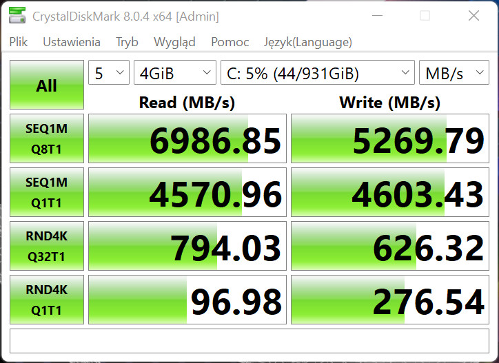 Asus ROG Zephyrus M16 (GU603ZW) – CrystalDiskMark 8 – szybkość nośnika SSD