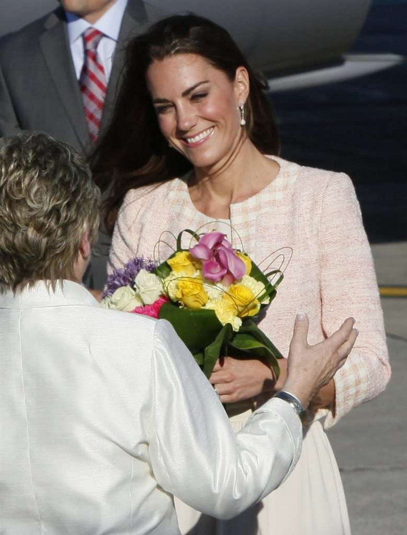 Kate Middleton urodzi bliźniaki?