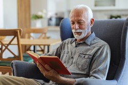 Renta za mieszkanie. Średnio 1445,90 zł dodatkowo co miesiąc. Jakie są plusy i minusy?