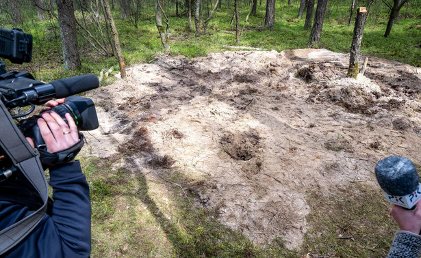 Miejsce znalezienia szczątków niezidentyfikowanego obiektu wojskowego w lesie w okolicach miejscowości Zamość k. Bydgoszczy