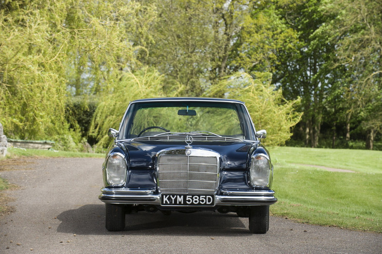 Mercedes-Benz 250 S