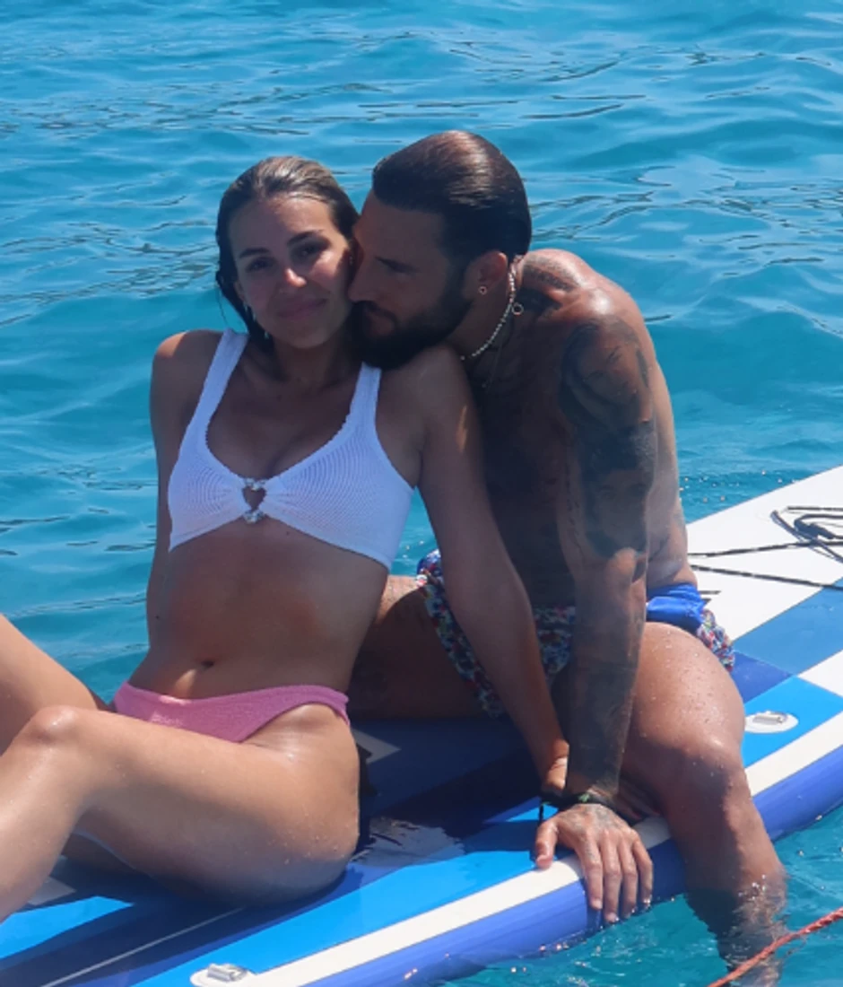 Anastasija i Gudelj u ljubavnom zanosu