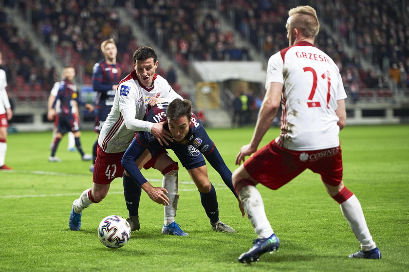 Ekstraklasa 23. kolejka:  ŁKS Łódź – Pogoń 0:0