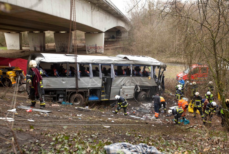 5 ofiar śmiertelnych wypadku polskiego autokaru niedaleko Antwerpii, w północnej części Belgii.